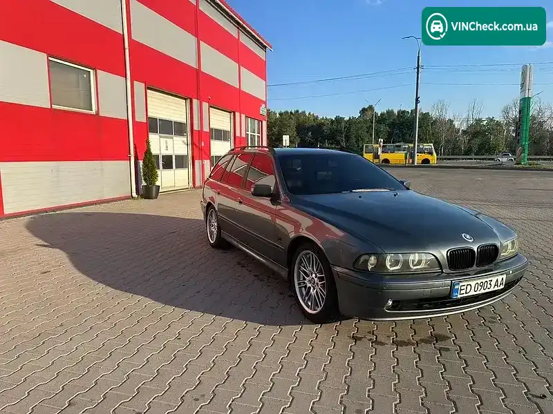 BMW 5 Series 2002, фото з оголошення 2 з 15, VIN WBADP81030GW43599