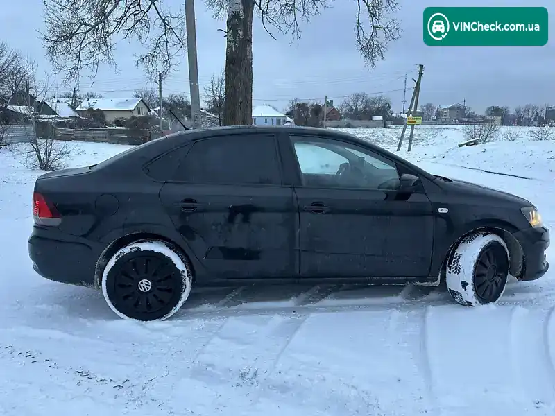 Volkswagen Polo 2018, фото з оголошення 2 з 10, VIN XW8ZZZ61ZJG046731