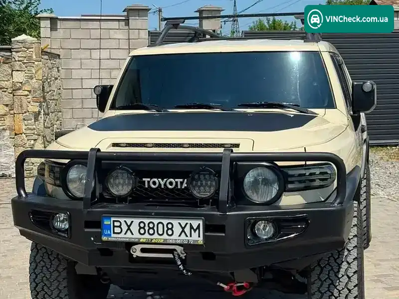 Toyota FJ Cruiser 2011, фото з оголошення 1 з 11, VIN JTEBU4BFXAK092273