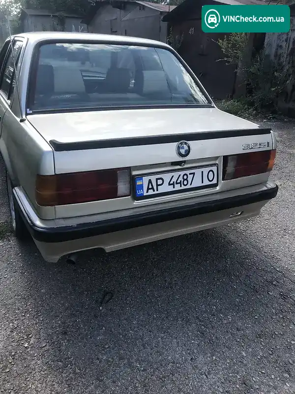 BMW 3 Series 1984, фото з оголошення 2 з 10, VIN WBAAD310101408393