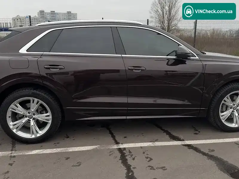 Audi Q8 2019, фото з оголошення 2 з 20, VIN WAUZZZF19LD007556