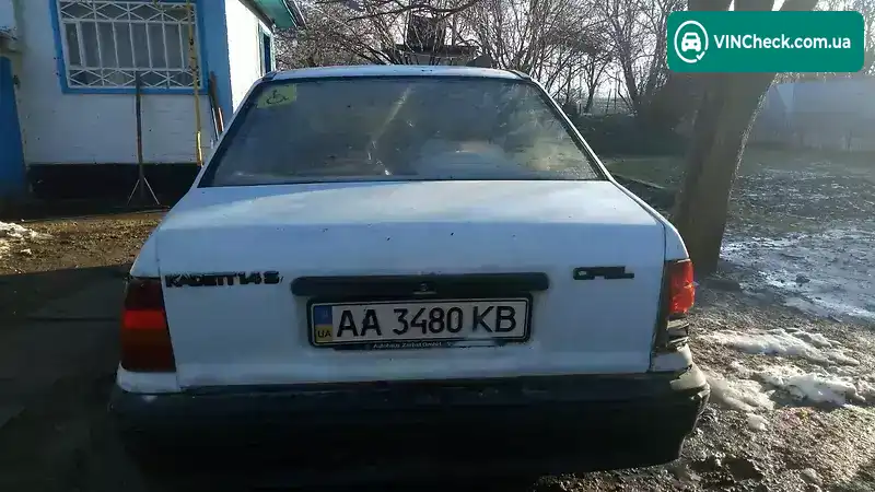 Opel Kadett 1990, фото з оголошення 1 з 9, VIN VSX000039L4166116