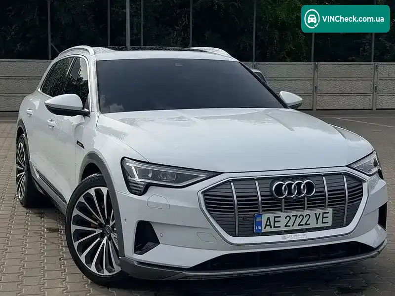 Audi e-tron 2019, фото з оголошення 1 з 20, VIN WAUZZZGE0KB000975