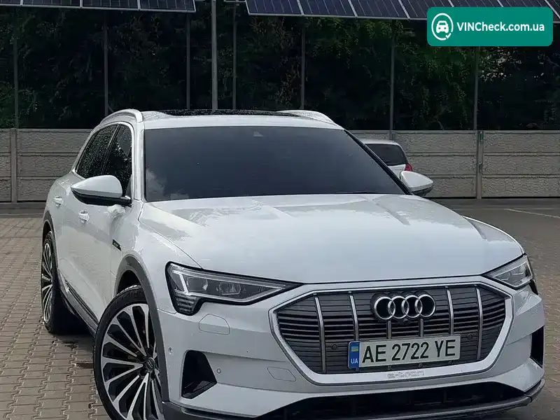 Audi e-tron 2019, фото з оголошення 2 з 20, VIN WAUZZZGE0KB000975