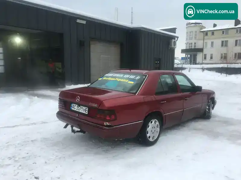 Mercedes-Benz E-Class 1993, фото з оголошення 2 з 12, VIN WDB12322310100601