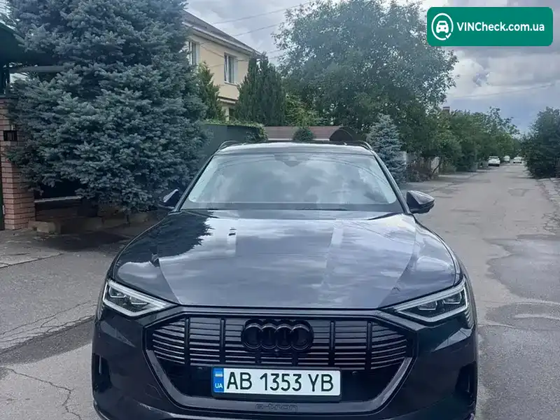 Audi e-tron 2021, фото з оголошення 1 з 20, VIN WA1LAAGE0NB009448