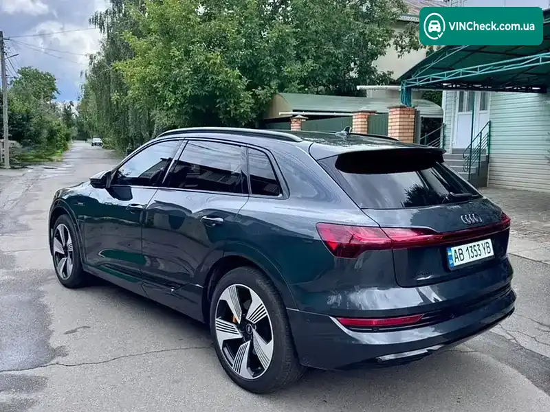 Audi e-tron 2021, фото з оголошення 2 з 20, VIN WA1LAAGE0NB009448