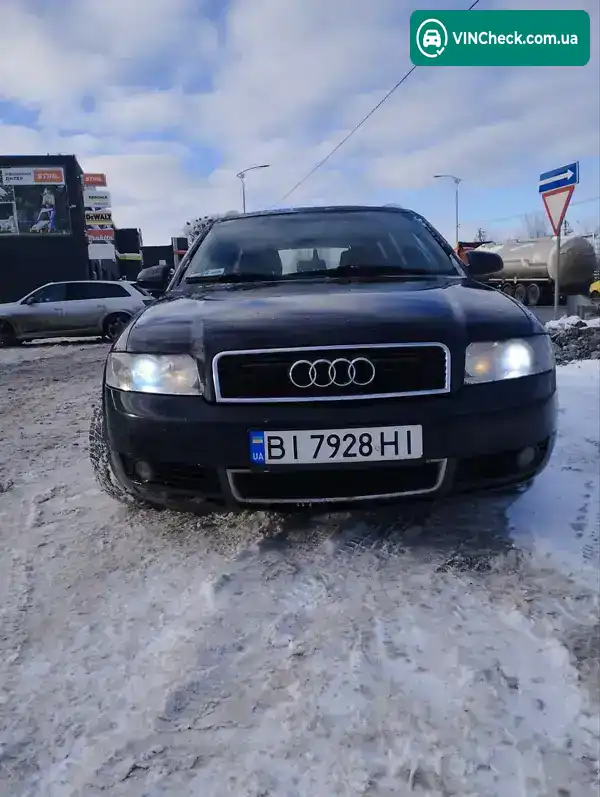 Audi A4 2002, фото з оголошення 2 з 15, VIN WAUZZZ8E93A259762