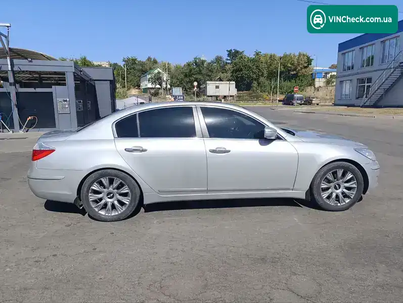 Hyundai Genesis 2008, фото з оголошення 2 з 15, VIN KMHGC41EP9U036012