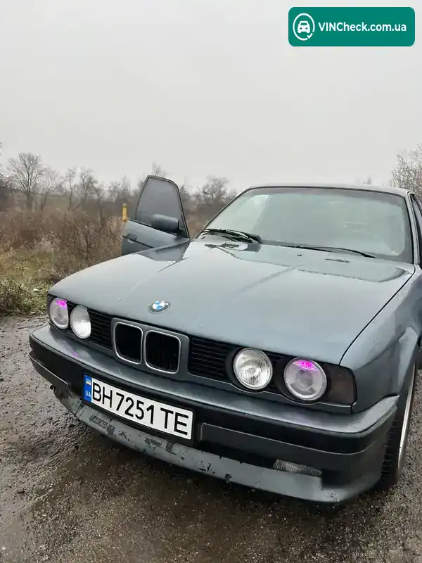 BMW 5 Series 1990, фото з оголошення 2 з 19, VIN WBAHD11030BE59555