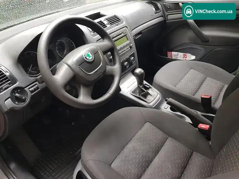 Skoda Octavia 2010, фото з оголошення 2 з 15, VIN TMBJA21Z598013898
