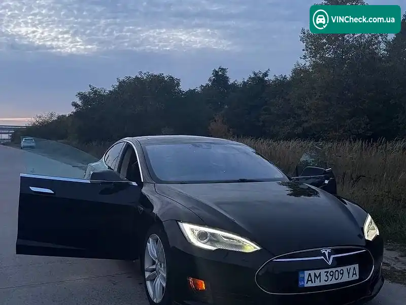 Tesla Model S 2015, фото з оголошення 2 з 19, VIN 5YJSA1S2XFF100532