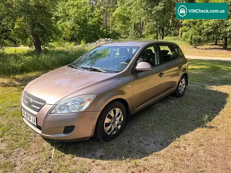 Kia Ceed 2008, фото з оголошення 1 з 21, VIN Y6LFF24239L009231