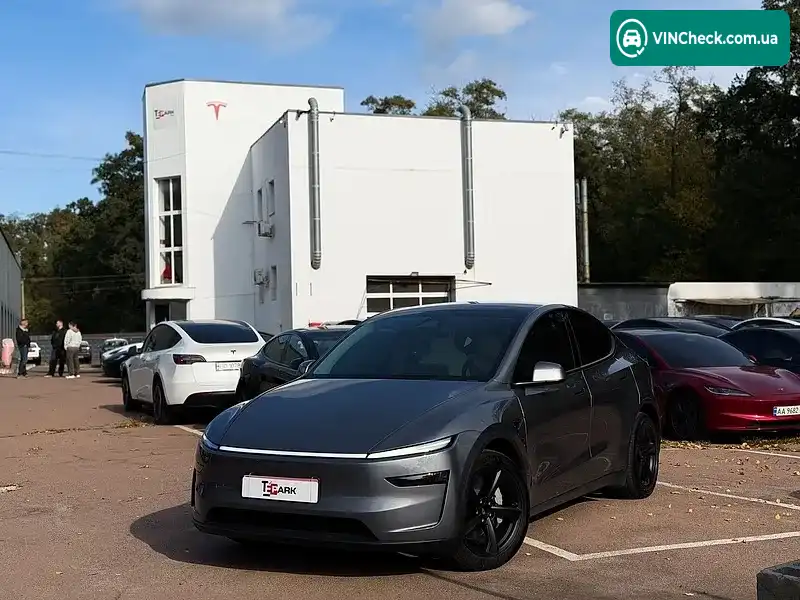Tesla Model Y 2025, фото з оголошення 1 з 20, VIN 7SAYGDEE7TF330852
