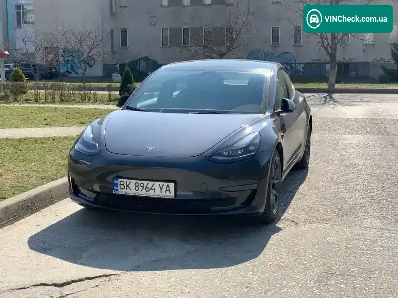 Tesla Model 3 2023, фото з оголошення 2 з 10, VIN 5YJ3E1EA0PF673646