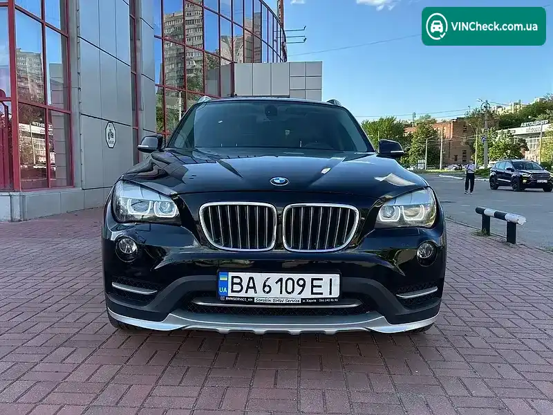 BMW X1 2012, фото з оголошення 1 з 19, VIN WBAVL1C57DVR82948