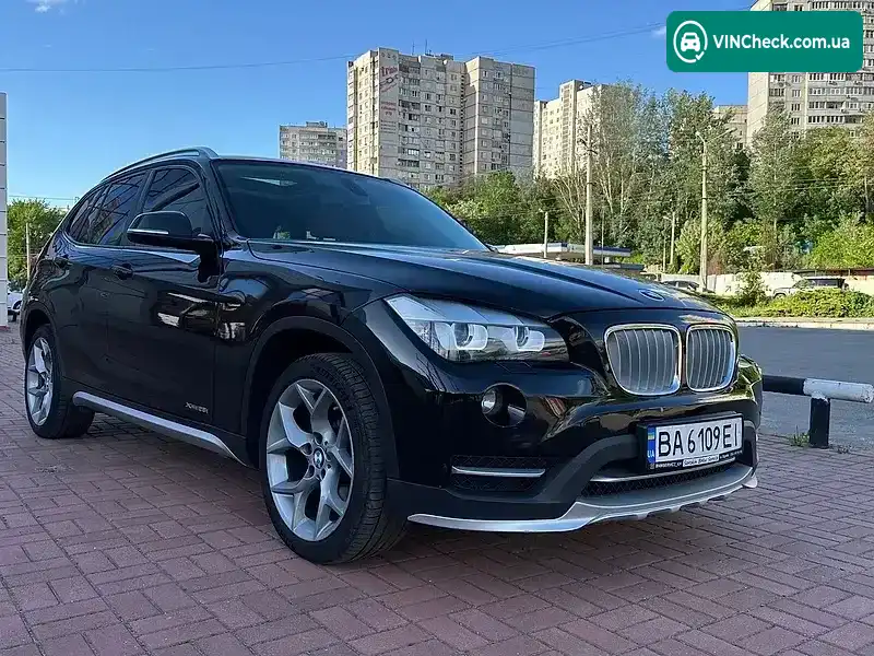 BMW X1 2012, фото з оголошення 2 з 19, VIN WBAVL1C57DVR82948