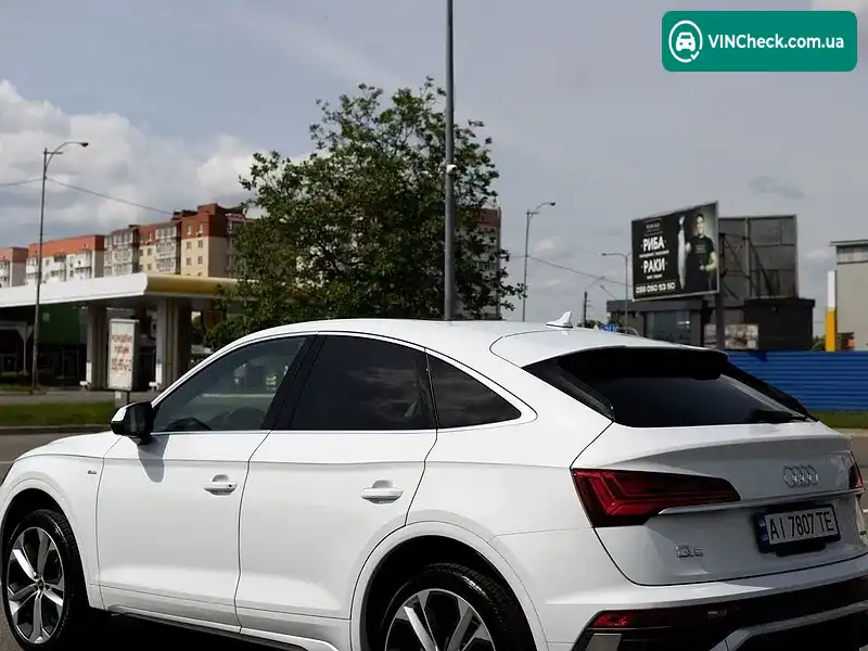 Audi Q5 2021, фото з оголошення 2 з 11, VIN WA15AAFY0M2118303