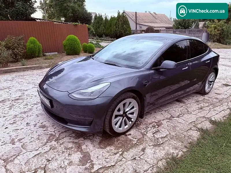 Tesla Model 3 2023, фото з оголошення 1 з 10, VIN 5YJ3E1EA1PF581350