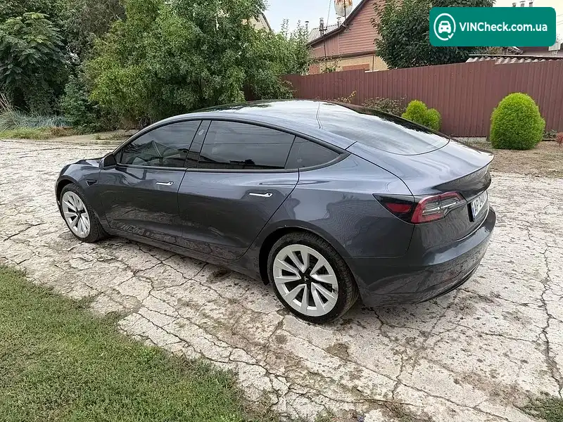 Tesla Model 3 2023, фото з оголошення 2 з 10, VIN 5YJ3E1EA1PF581350