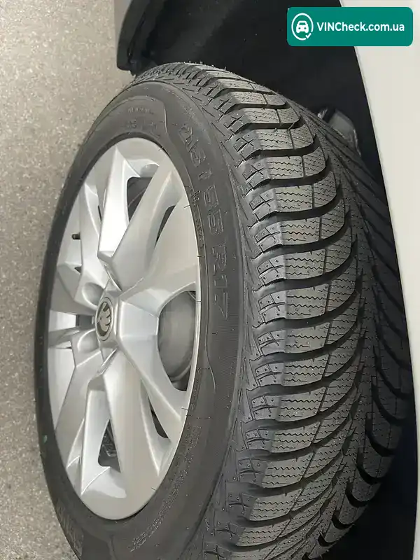 Skoda Karoq 2022, фото з оголошення 2 з 20, VIN TMBJC6NU8NB200548