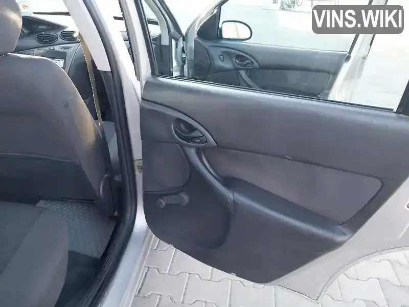 Ford Focus 2002, фото з оголошення 2 з 16, VIN WF0FXXWPDF2T53043