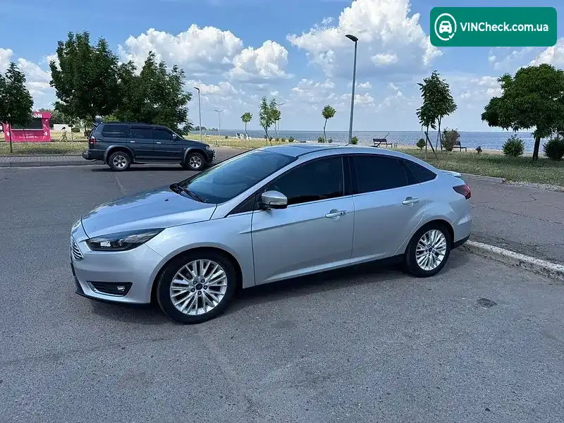 Ford Focus 2018, фото з оголошення 2 з 20, VIN 1FADP3J2XJL279655