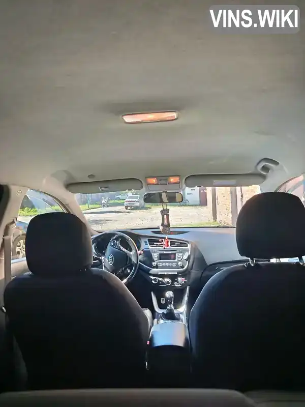 Kia Ceed 2014, фото з оголошення 2 з 21, VIN U5YHM816AFL104125