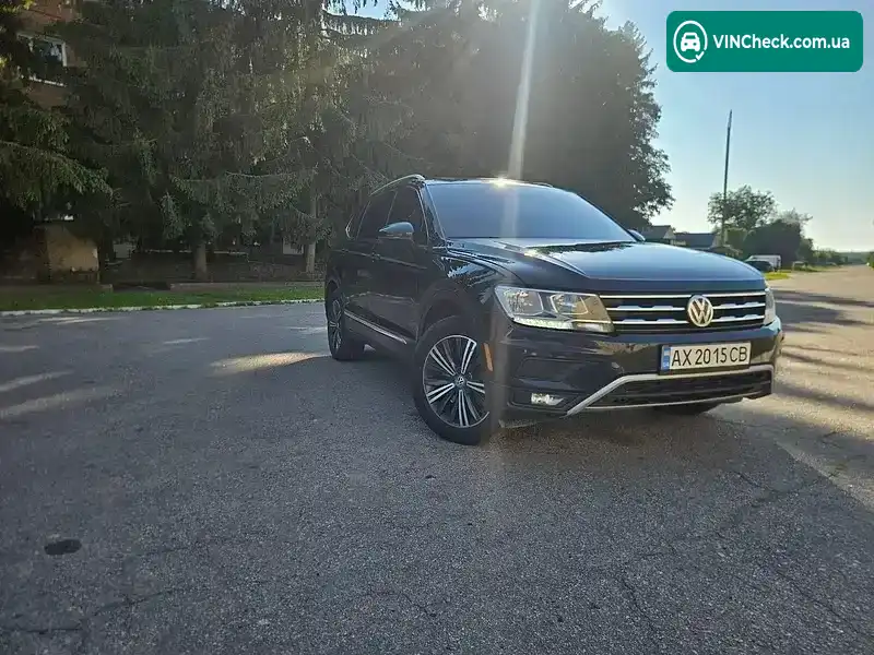 Volkswagen Tiguan 2018, фото з оголошення 1 з 10, VIN 3VV2B7AX8JM138215