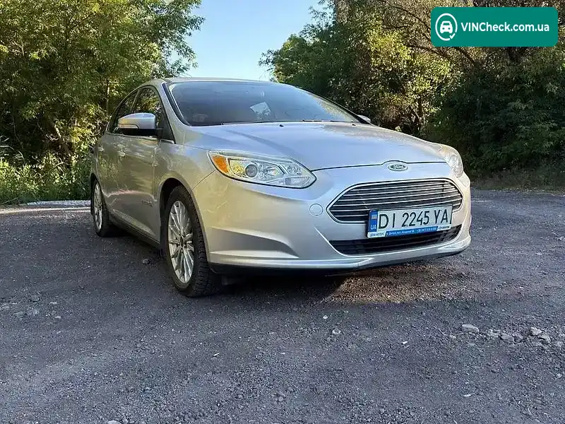 Ford Focus 2013, фото з оголошення 1 з 10, VIN 1FADP3R4XDL307867