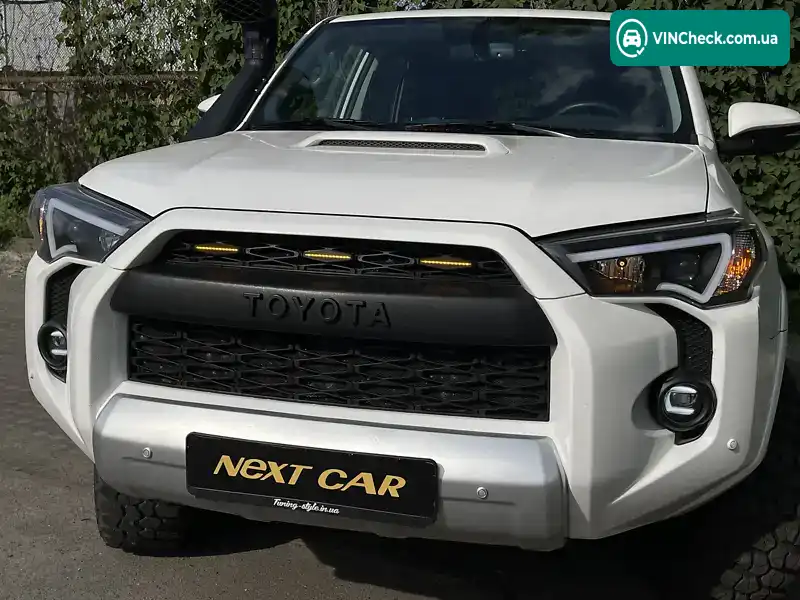 Toyota 4Runner 2018, фото з оголошення 2 з 20, VIN JTEBU5JR0J5543260