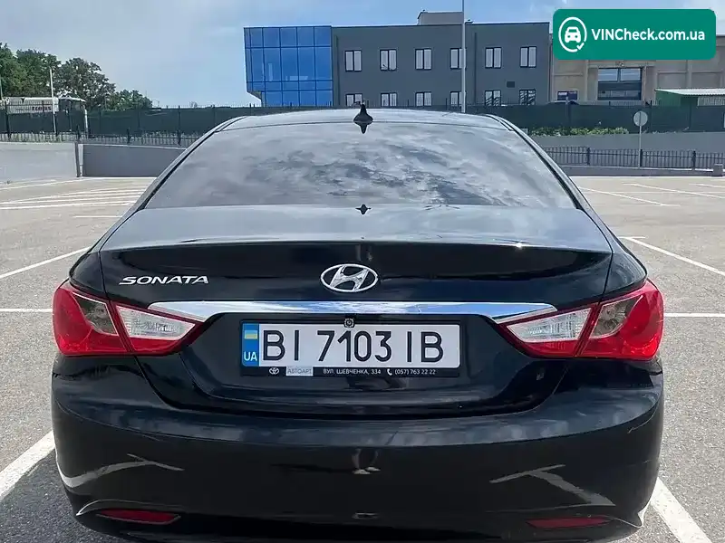 Hyundai Sonata 2011, фото з оголошення 2 з 12, VIN 5NPEB4AC8CH434674