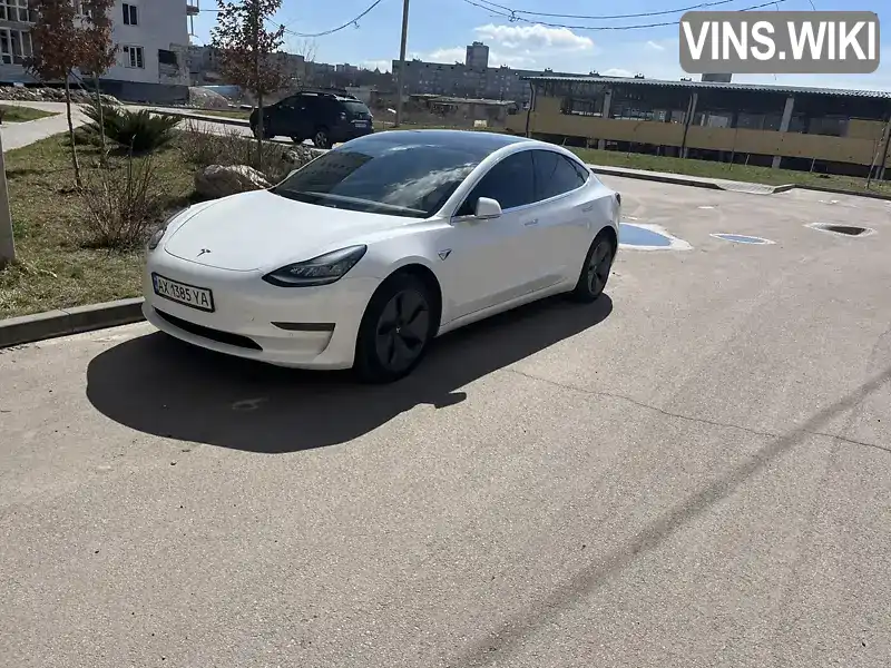 Tesla Model 3 2019, фото з оголошення 1 з 11, VIN 5YJ3E1EA0LF591118