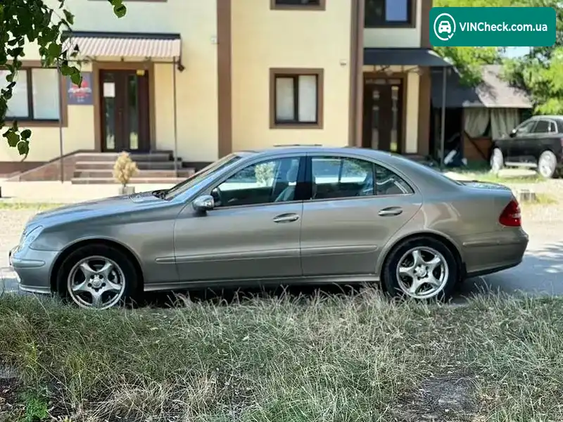 Mercedes-Benz E-Class 2002, фото з оголошення 2 з 10, VIN WDB2110161A203459