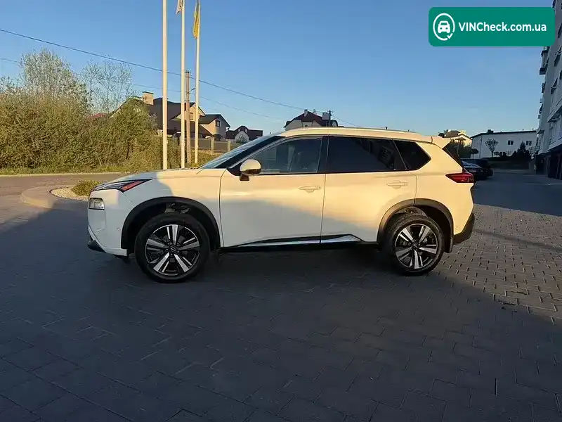 Nissan Rogue 2023, фото з оголошення 2 з 21, VIN JN8BT3CB3PW198583