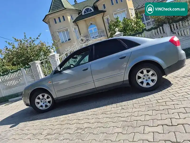 Audi A4 2001, фото з оголошення 2 з 20, VIN WAUZZZ8E92A045059