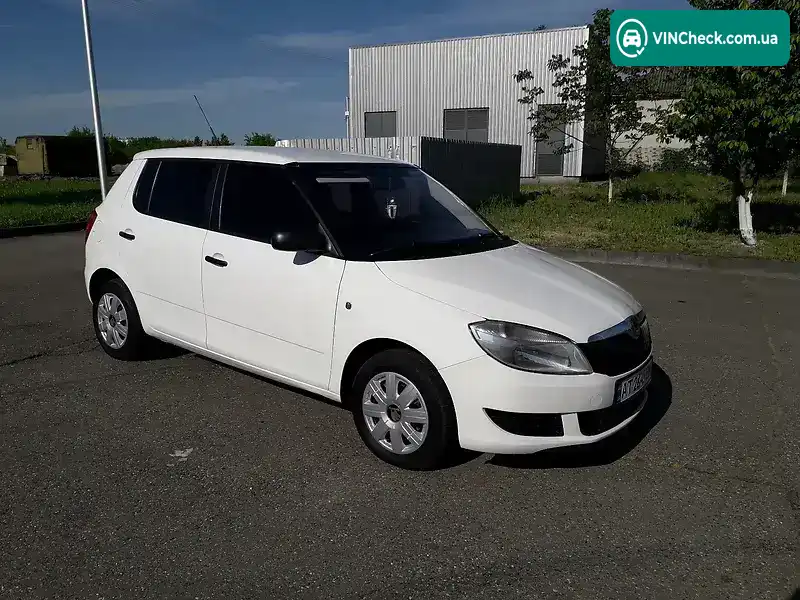 Skoda Fabia 2010, фото з оголошення 2 з 20, VIN TMBES25J2B3063955