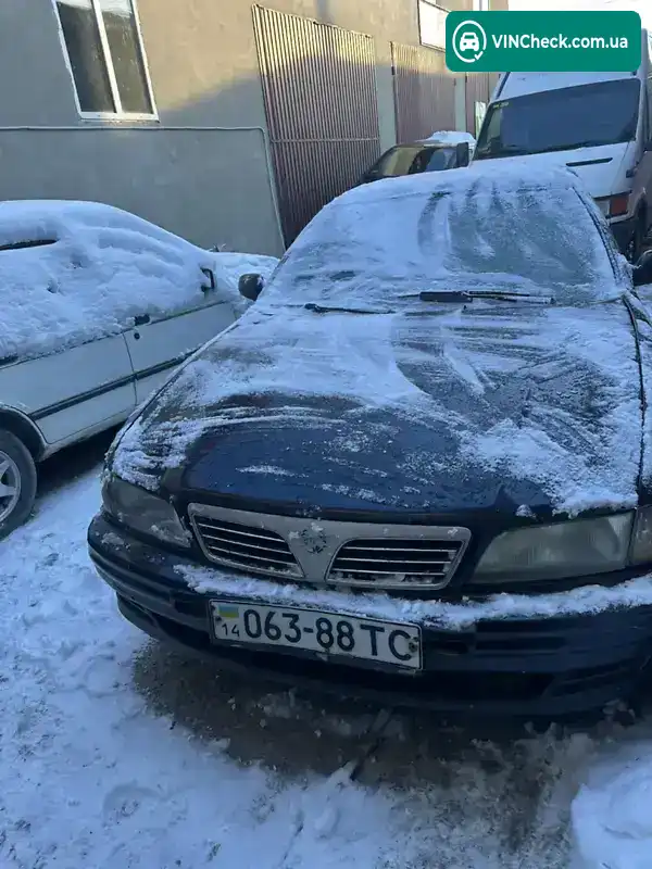 Nissan Maxima 1995, фото з оголошення 2 з 11, VIN JN1CAUA32U0010219