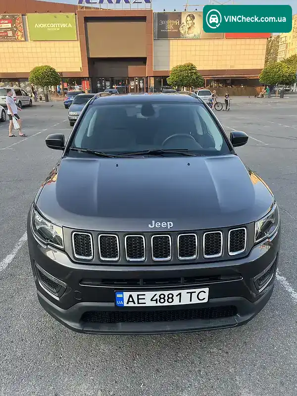 Jeep Compass 2019, фото з оголошення 2 з 20, VIN 3C4NJDAB6KT702999