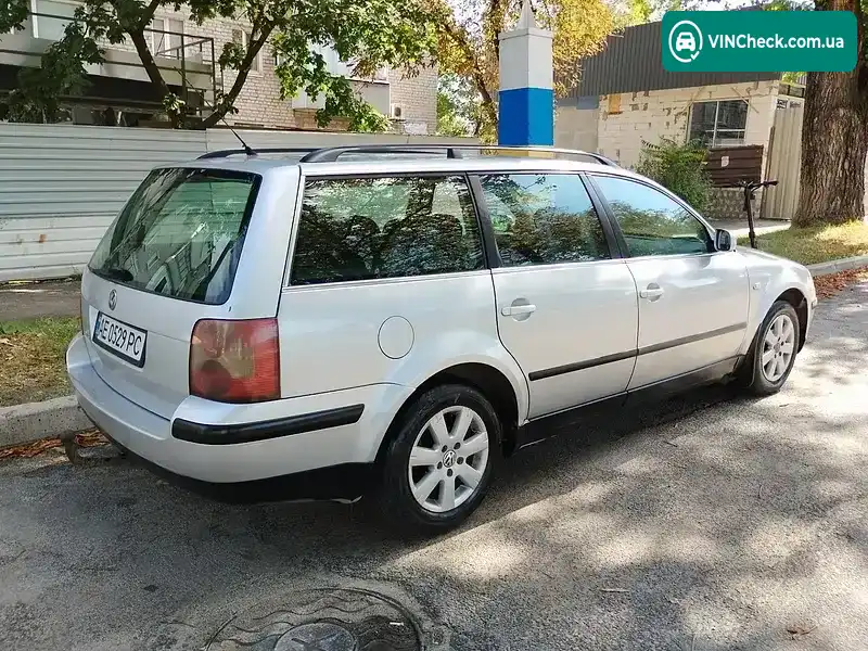 Volkswagen Passat 2002, фото з оголошення 1 з 17, VIN WVWZZZ3BZ2E327089