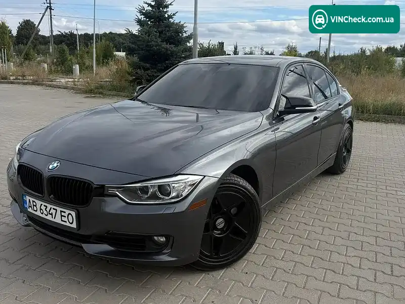 BMW 3 Series 2012, фото з оголошення 2 з 20, VIN WBA3F9C59DF145111