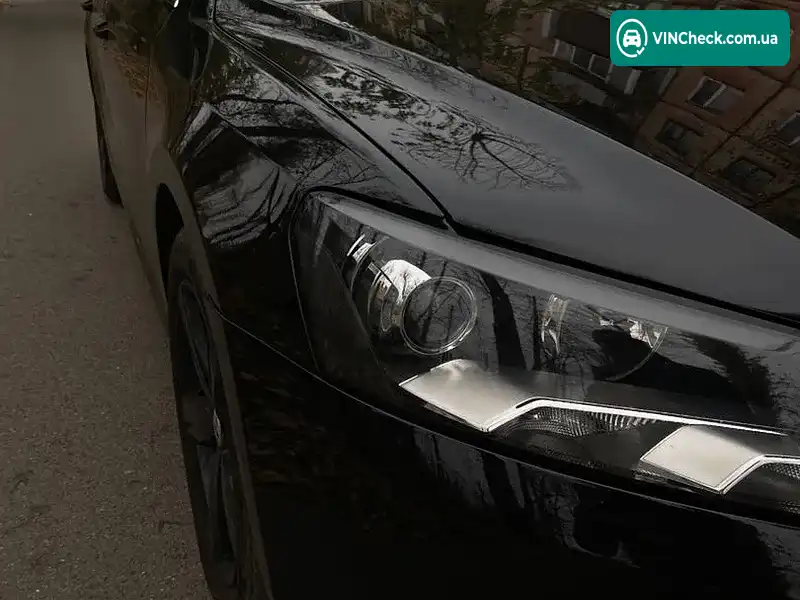 Volkswagen Passat 2012, фото з оголошення 2 з 8, VIN 1VWBP7A33DC059809