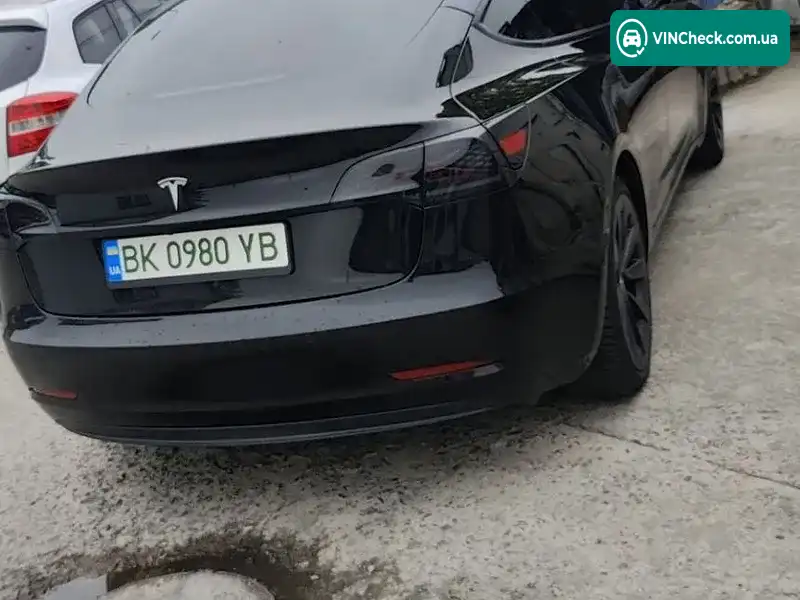 Tesla Model 3 2022, фото з оголошення 2 з 2, VIN 5YJ3E1EA3NF185806