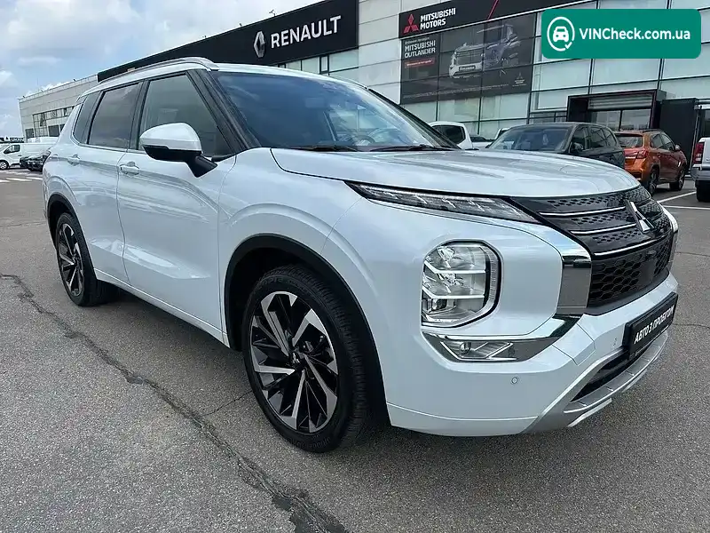 Mitsubishi Outlander 2024, фото з оголошення 2 з 20, VIN JMBXTGM4WRZ000308