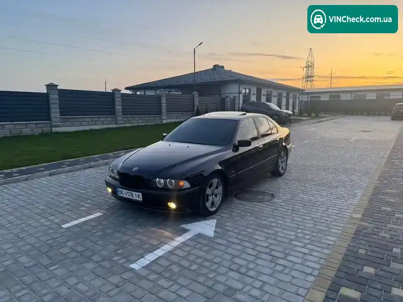 BMW 5 Series 2000, фото з оголошення 2 з 19, VIN WBADL81060GX45362
