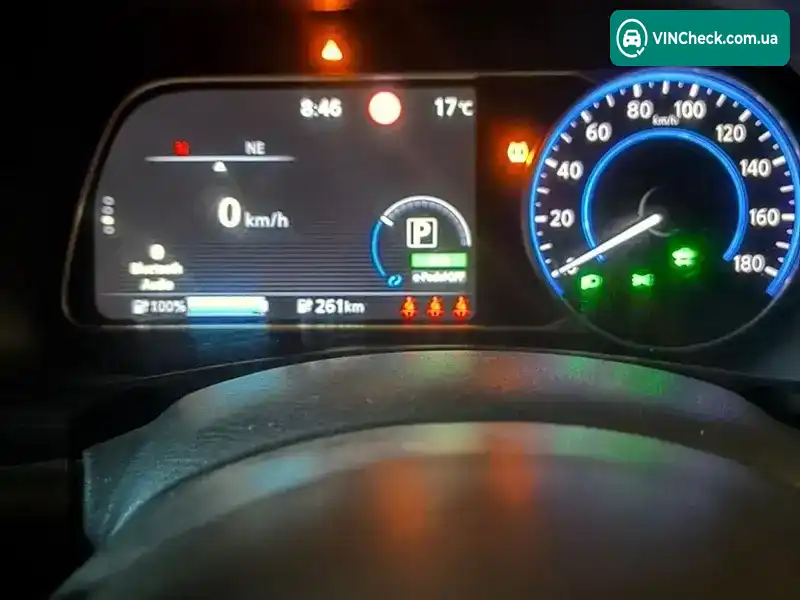 Nissan Leaf 2018, фото з оголошення 1 з 10, VIN SJNFAAZE1U0038812