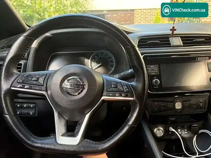 Nissan Leaf 2018, фото з оголошення 2 з 10, VIN SJNFAAZE1U0038812