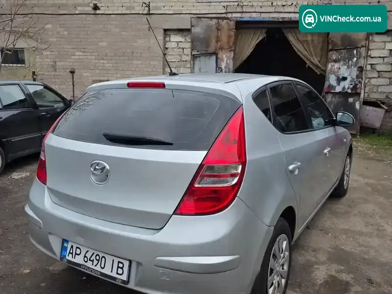 Hyundai i30 2008, фото з оголошення 1 з 15, VIN KMHDB51TP8U111807