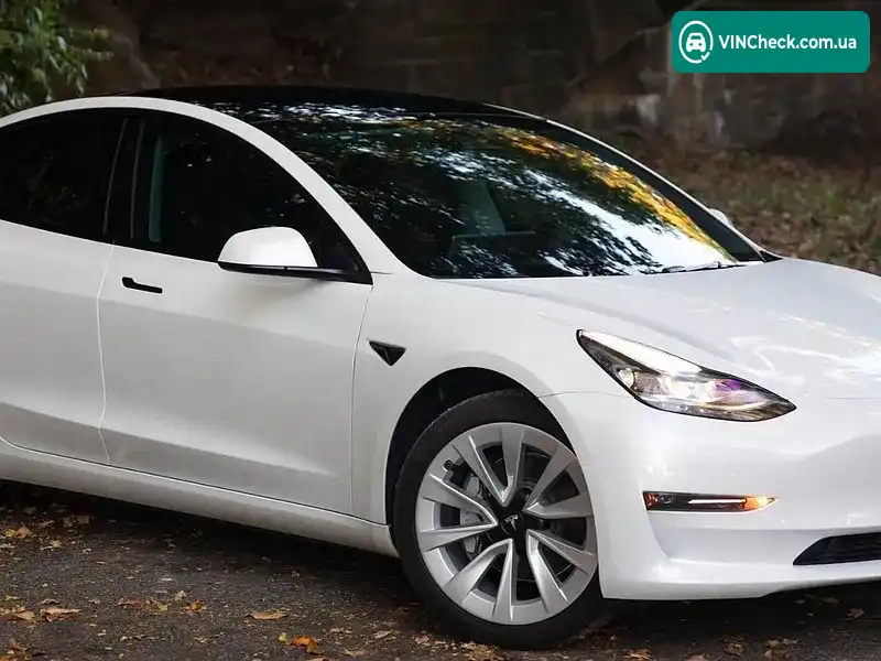 Tesla Model 3 2022, фото з оголошення 1 з 2, VIN 5YJ3E1EA1NF323603