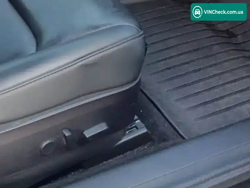 Tesla Model 3 2019, фото з оголошення 2 з 13, VIN 5YJ3E1EB5LF635154